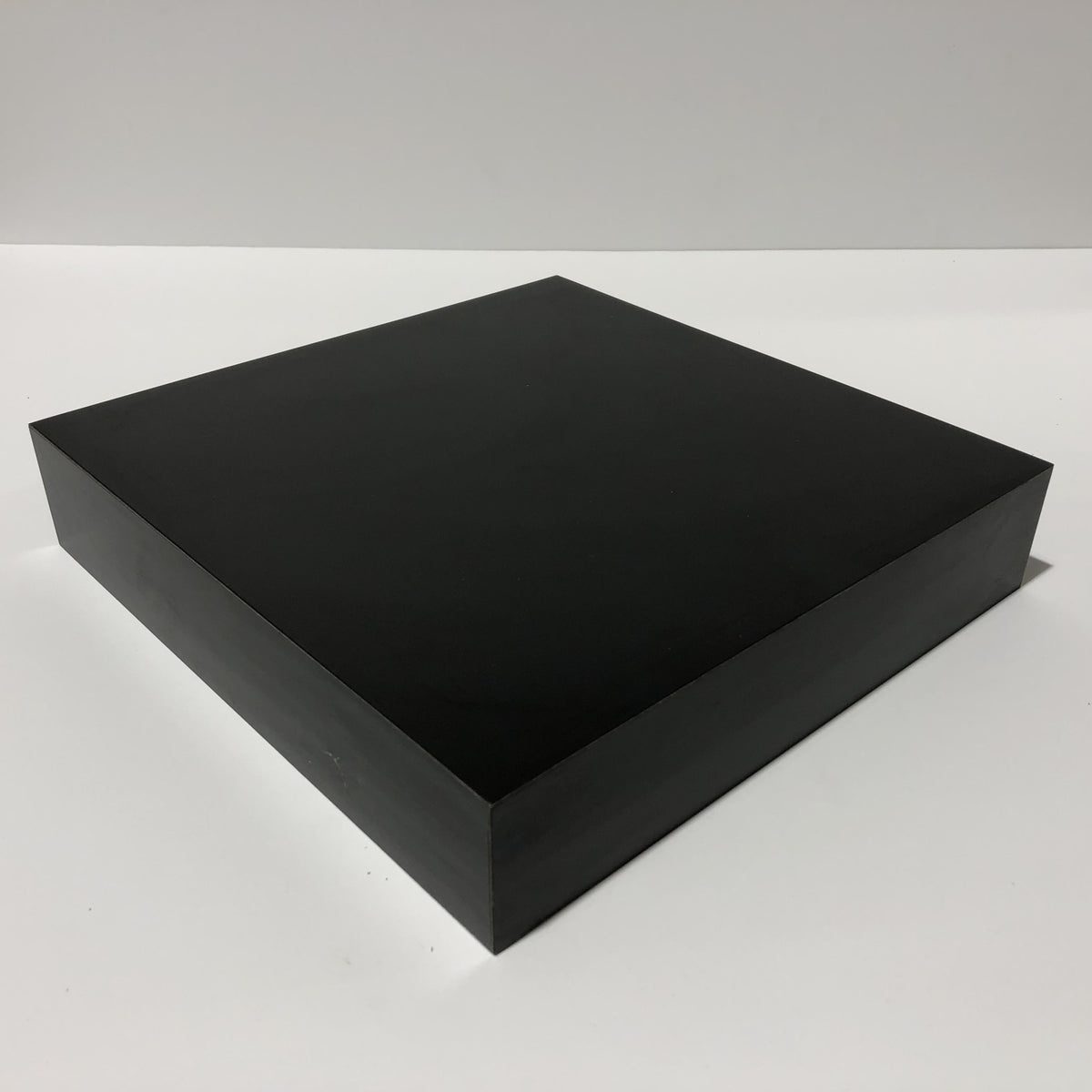 Formica Bases