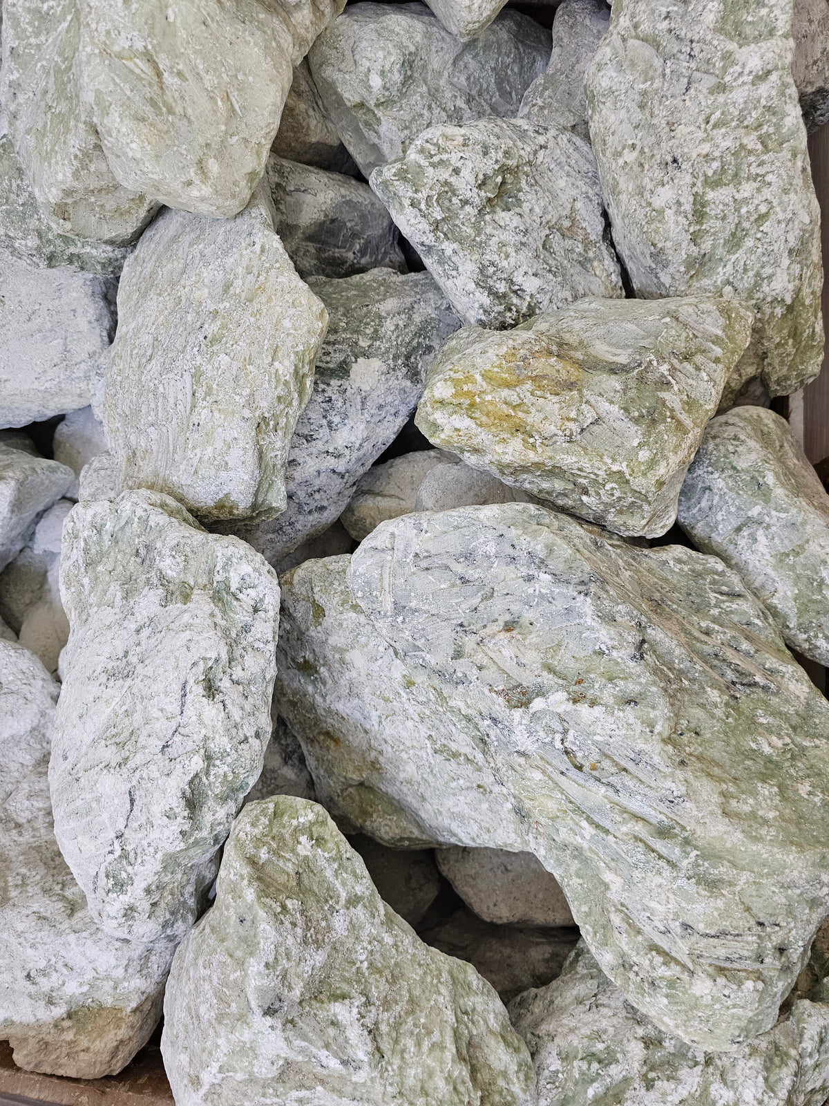 Aqua Soapstone Setiap Paun