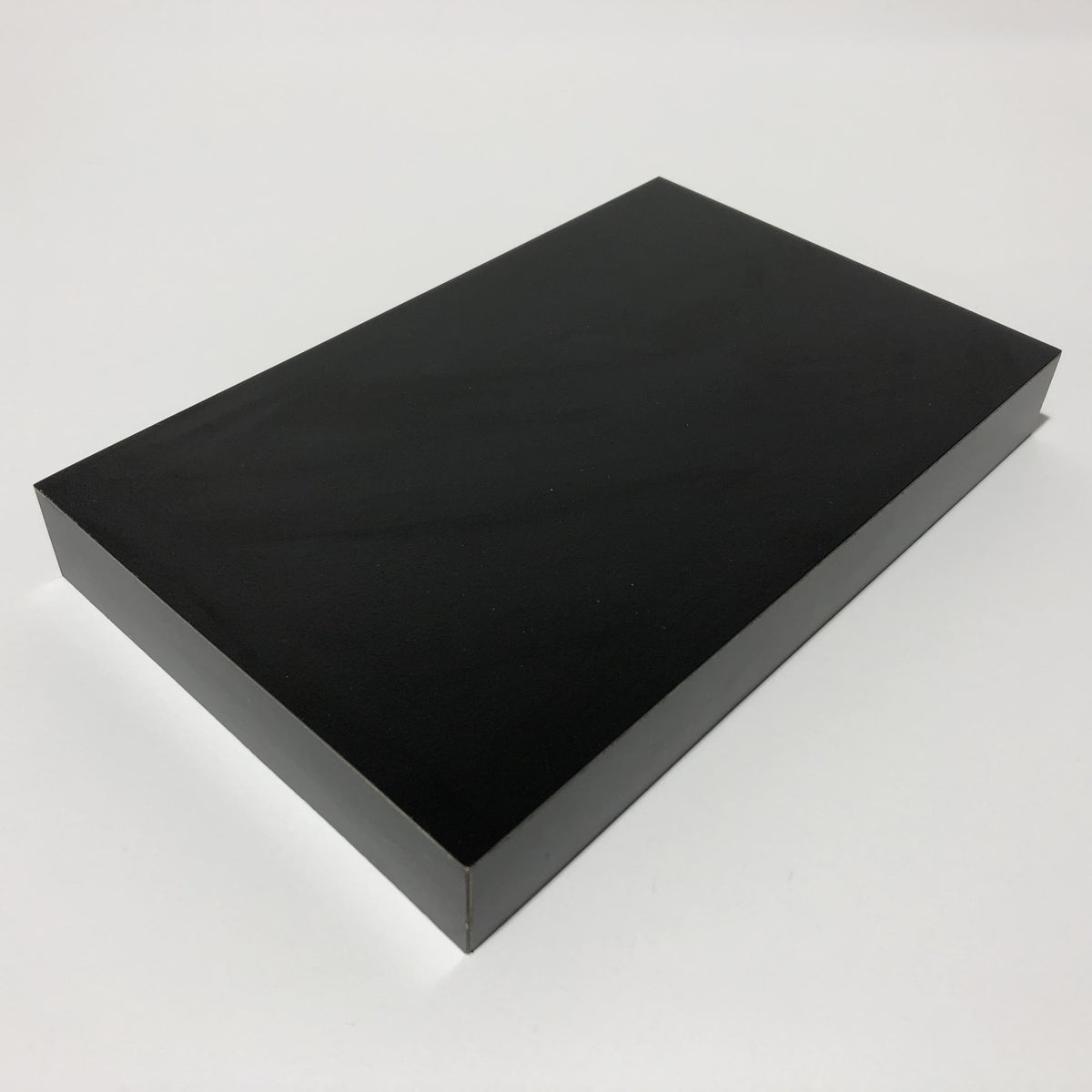 Formica Bases