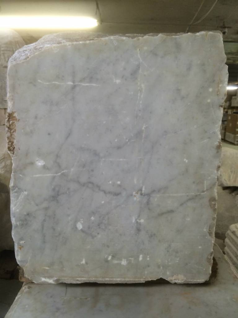 670 paun Carrara Bianco biru/kelabu 21x21x17 #341015