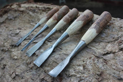Pahat Ukir Kayu Tangan (set 5)
